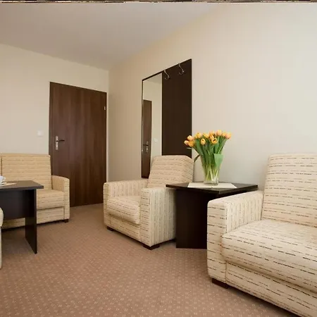 Plazowy Boss Z Restauracja 50 Metrow Od Morza بيت ضيافة 2*