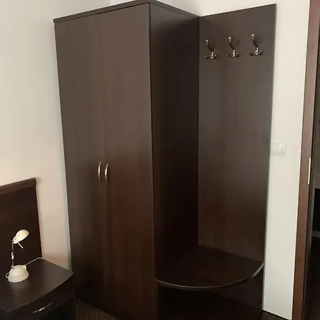 Plazowy Boss Z Restauracja 50 Metrow Od Morza Дзивнув