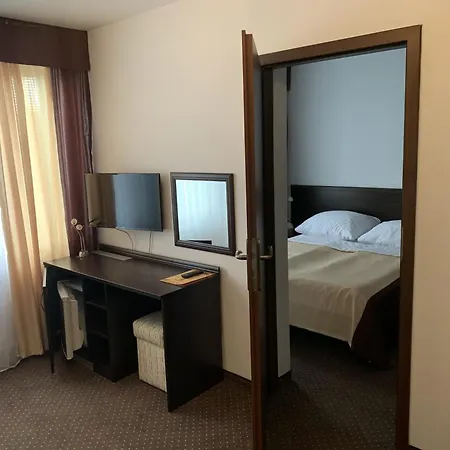 Maison d'hôtes Plazowy Boss Z Restauracja 50 Metrow Od Morza