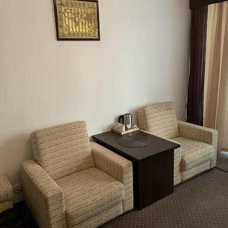 Maison d'hôtes Plazowy Boss Z Restauracja 50 Metrow Od Morza 2*