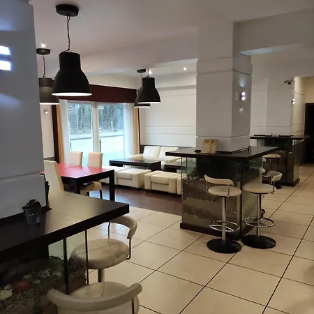 Plazowy Boss Z Restauracja 50 Metrow Od Morza Dziwnów