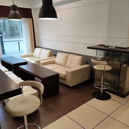 Plazowy Boss Z Restauracja 50 Metrow Od Morza بيت ضيافة 2*