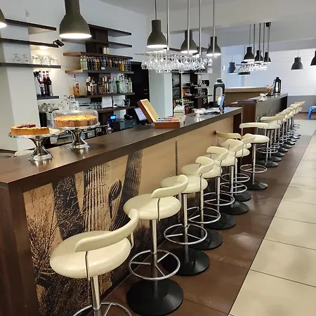 Plazowy Boss Z Restauracja 50 Metrow Od Morza 2*