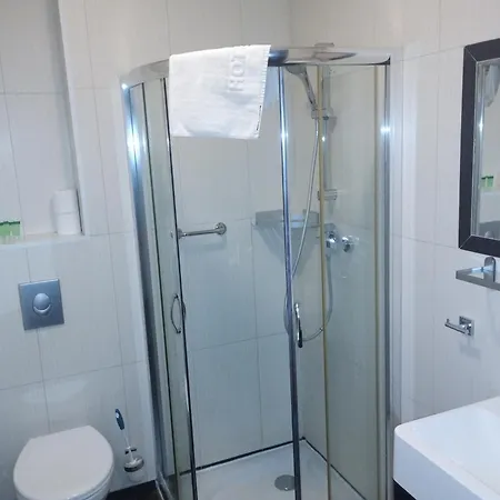 Гостевой дом Plazowy Boss Z Restauracja 50 Metrow Od Morza