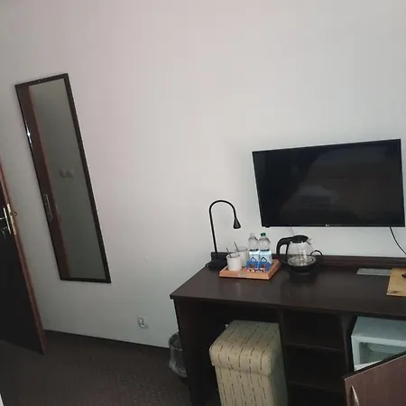 Plazowy Boss Z Restauracja 50 Metrow Od Morza Дзивнув