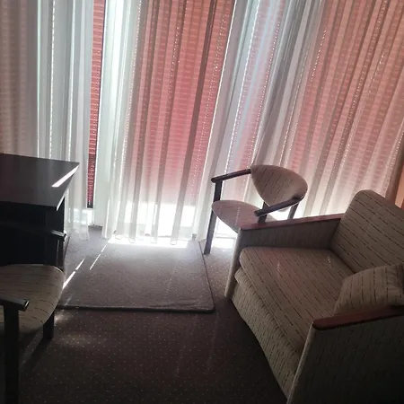 Plazowy Boss Z Restauracja 50 Metrow Od Morza 2* Dziwnów