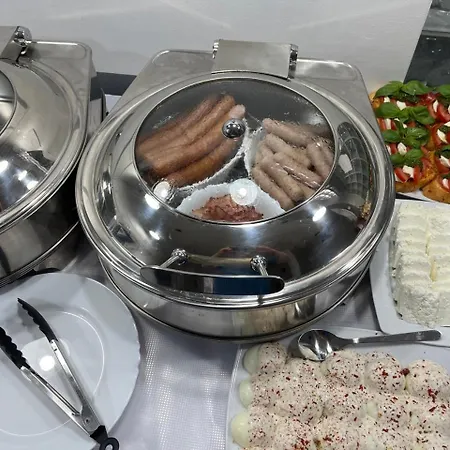 Plazowy Boss Z Restauracja 50 Metrow Od Morza Maison d'hôtes 2*