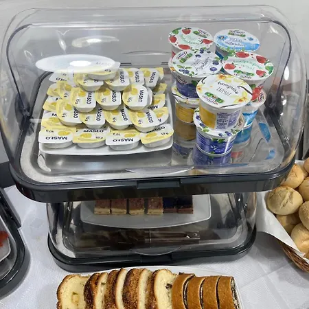 Plazowy Boss Z Restauracja 50 Metrow Od Morza 2*