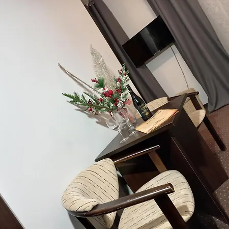 Maison d'hôtes Plazowy Boss Z Restauracja 50 Metrow Od Morza 2*