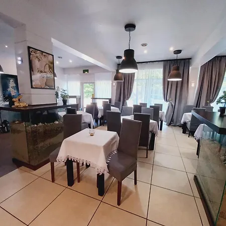 Plazowy Boss Z Restauracja 50 Metrow Od Morza 2* Dziwnów