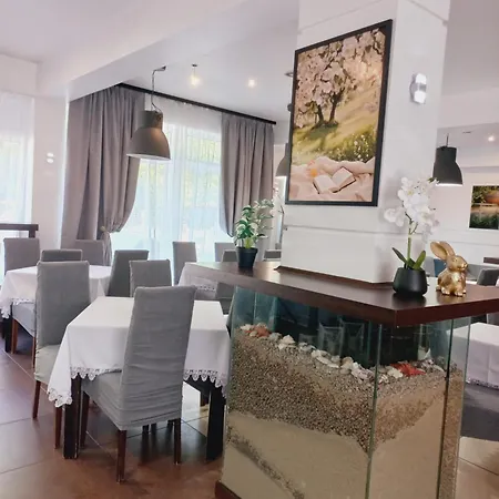 Plazowy Boss Z Restauracja 50 Metrow Od Morza بيت ضيافة