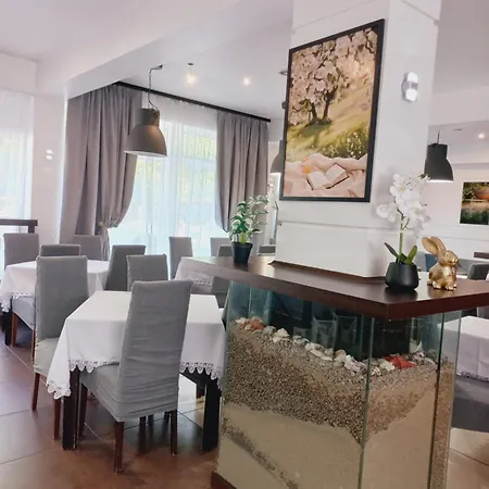 Boss Z Restauracją 50 Metrów Od Morza! Pensjonat
