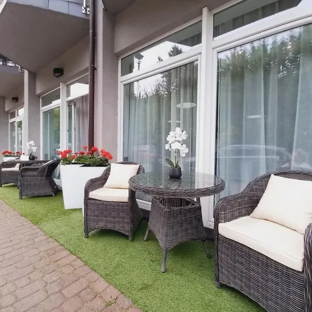 Plazowy Boss Z Restauracja 50 Metrow Od Morza بيت ضيافة 2*