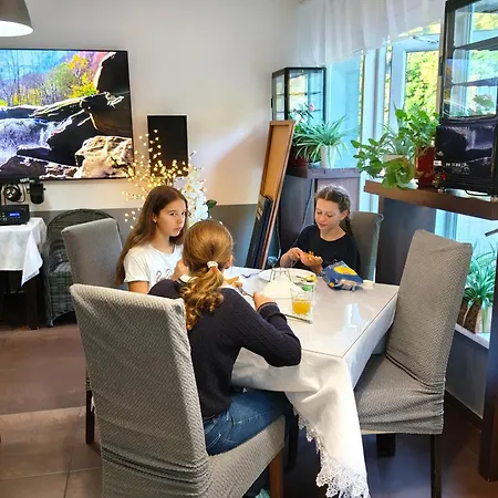 Boss Z Restauracją 50 Metrów Od Morza! 2*