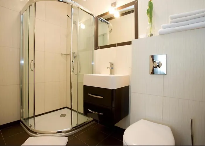 Gasthof Plazowy Boss Z Restauracja 50 Metrow Od Morza