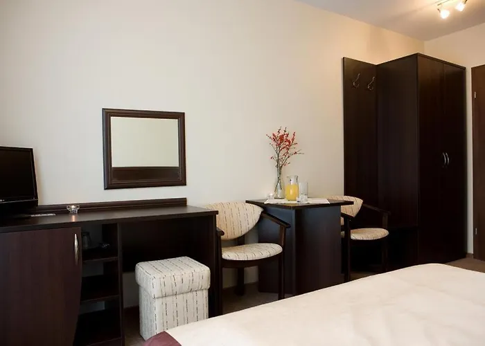 Gasthof Plazowy Boss Z Restauracja 50 Metrow Od Morza