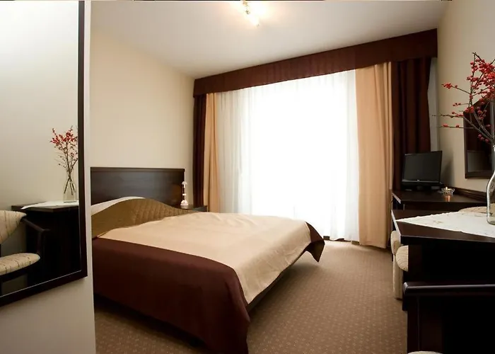 Plazowy Boss Z Restauracja 50 Metrow Od Morza Dziwnów