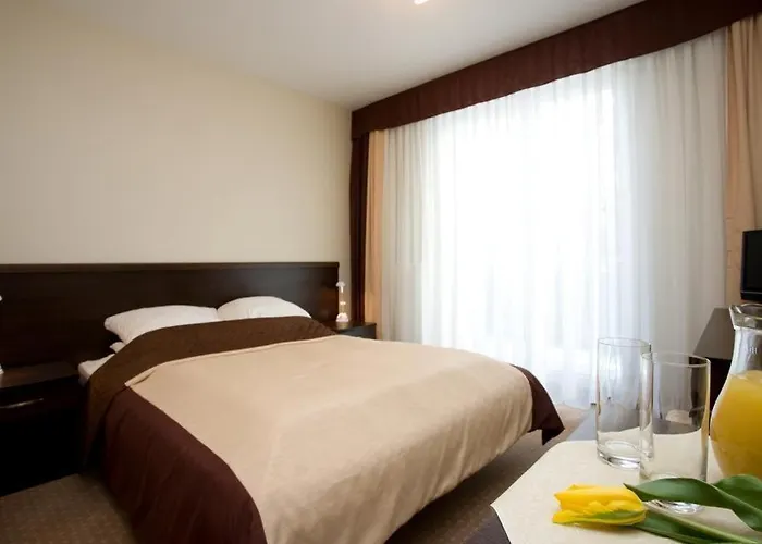 Gasthof Plazowy Boss Z Restauracja 50 Metrow Od Morza 2*