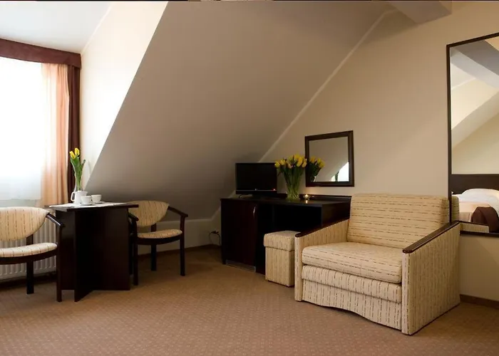 Plazowy Boss Z Restauracja 50 Metrow Od Morza 2*