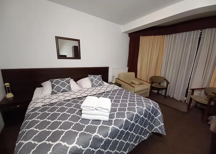 Gasthof Plazowy Boss Z Restauracja 50 Metrow Od Morza