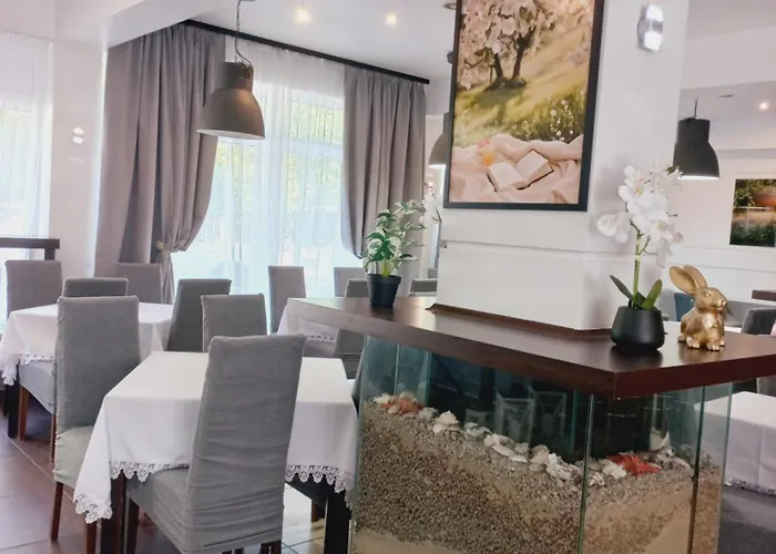 Plazowy Boss Z Restauracja 50 Metrow Od Morza Gasthof