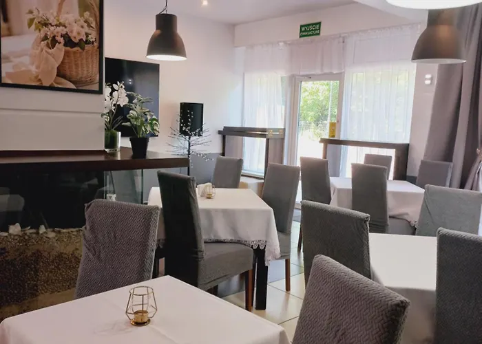 Gasthof Plazowy Boss Z Restauracja 50 Metrow Od Morza Dziwnów